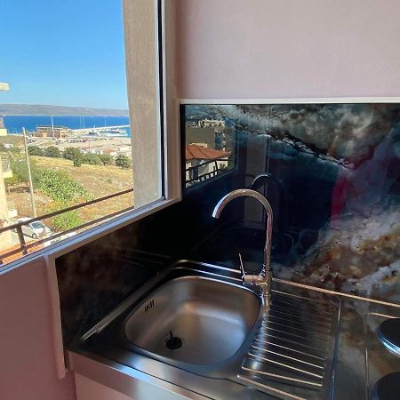 Lavrio 1Bdr Penthouse 7 Min On Foot From The Port Lägenhet Exteriör bild