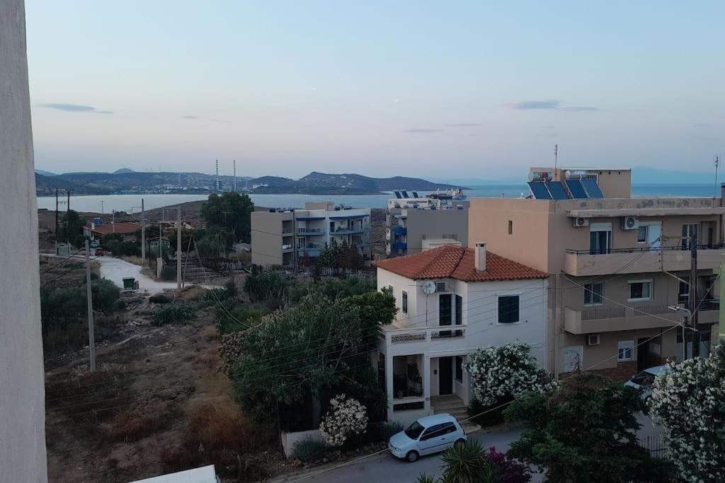 Lavrio 1Bdr Penthouse 7 Min On Foot From The Port Lägenhet Exteriör bild